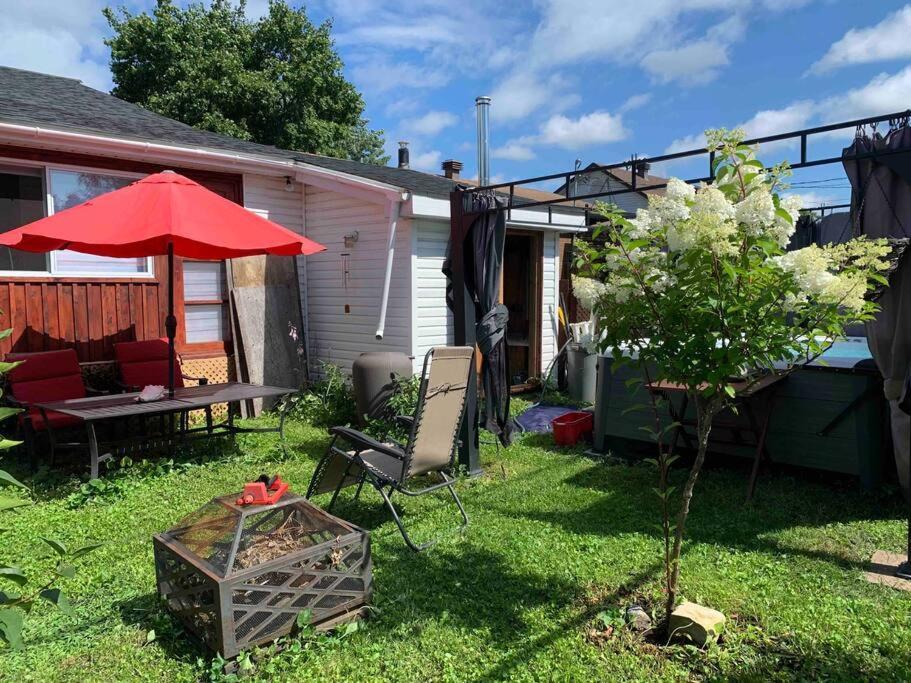 Appartamento Havre Chez Guylaine Laval Esterno foto