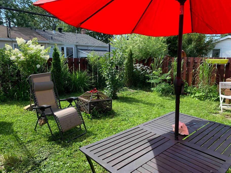 Appartamento Havre Chez Guylaine Laval Esterno foto